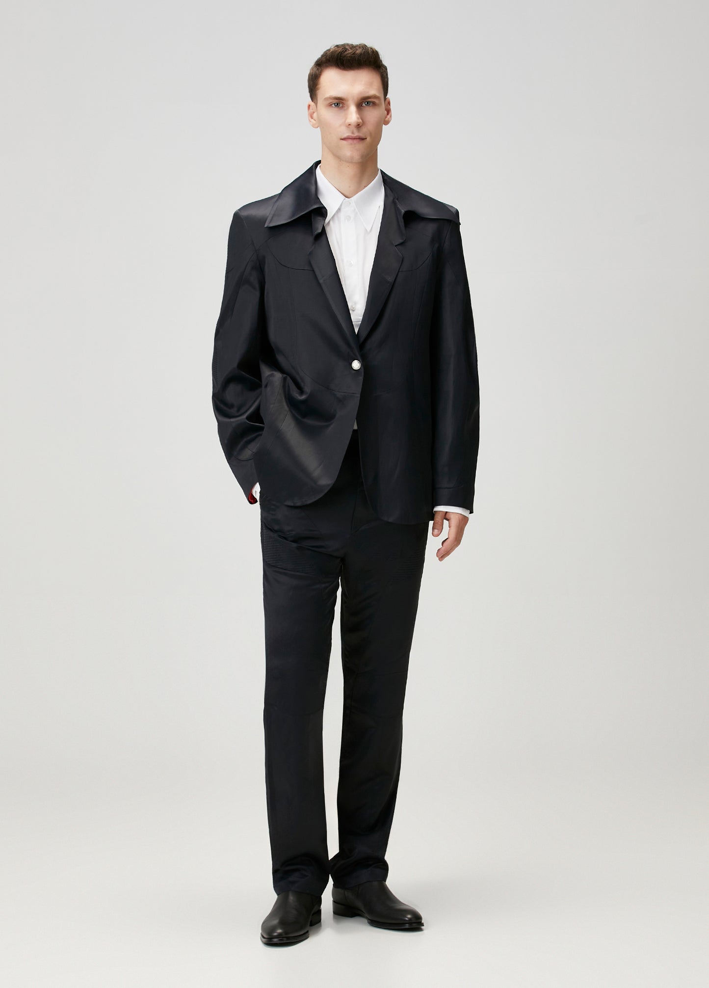 Day to Night in LA Parlak Dokuma Regular Fit Pantolon