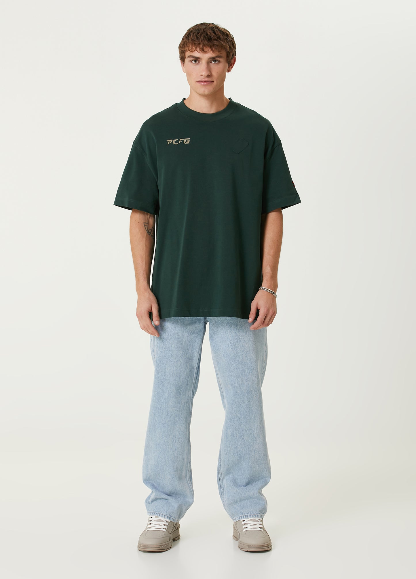 Boomerang Kabartma Detaylı Oversize Tişört