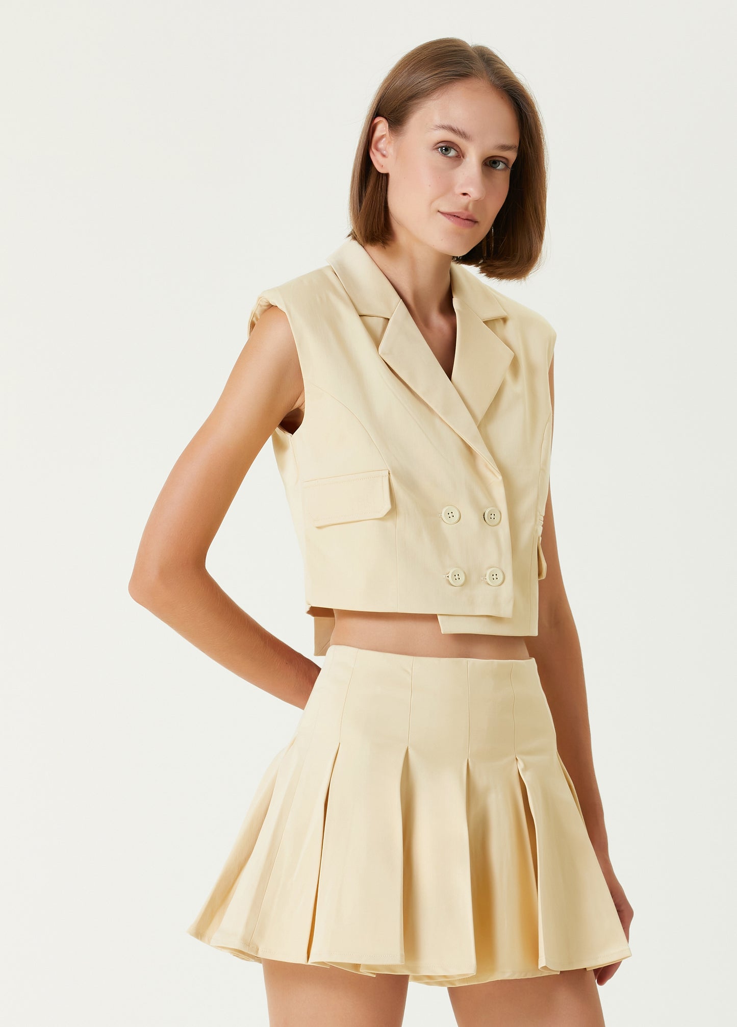 Boomerang Woven Crop Vest