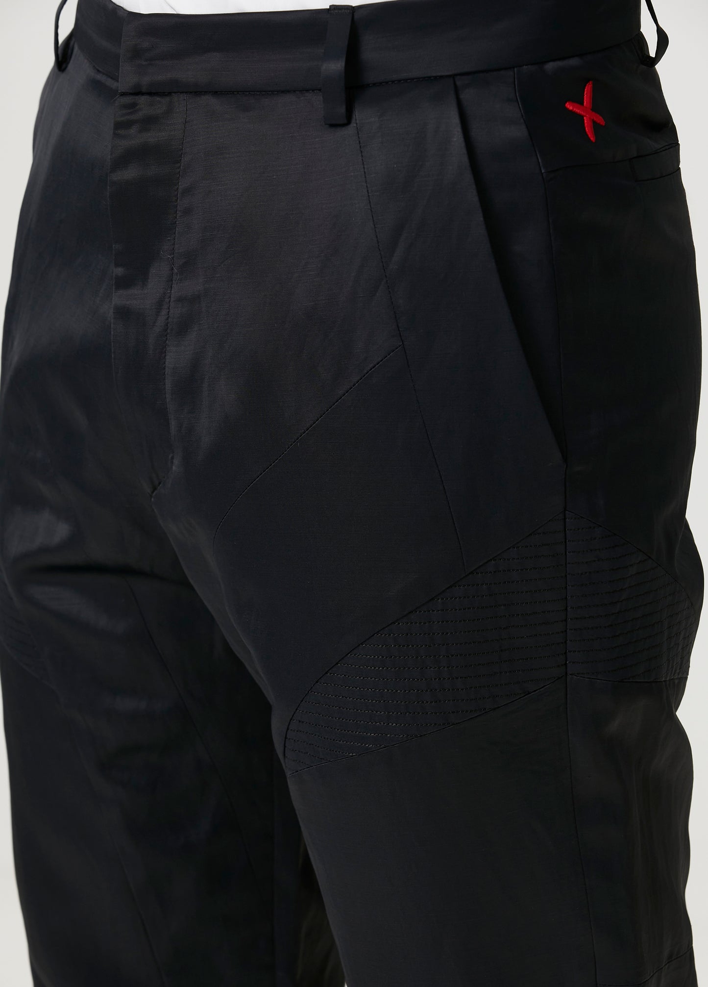 Day to Night in LA Parlak Dokuma Regular Fit Pantolon