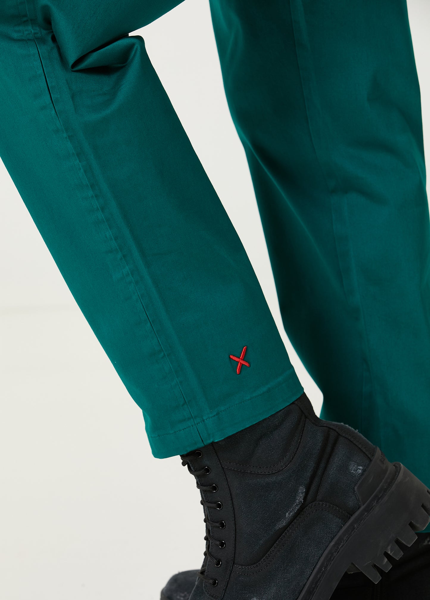 Boomerang Woven Track Pant