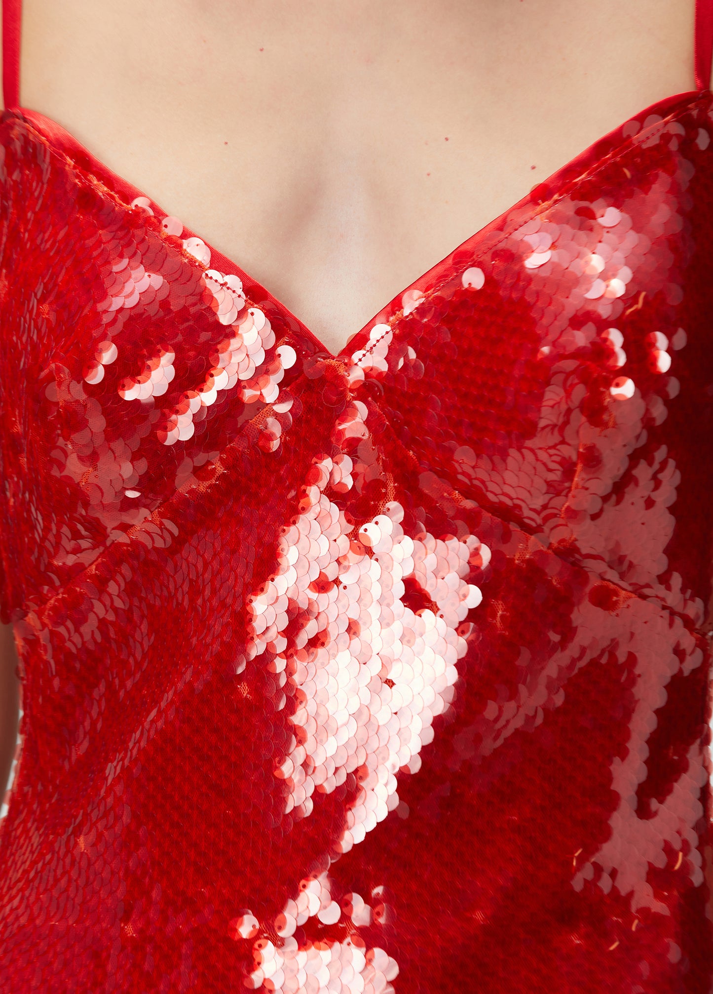 Euphoria Payetli Çapraz Askılı Mini Elbise