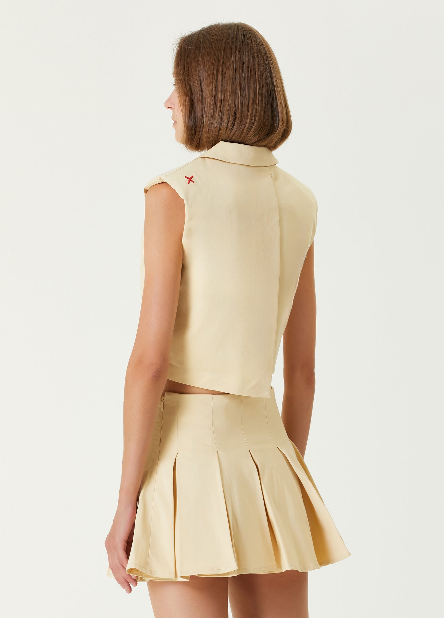 Boomerang Woven Crop Vest