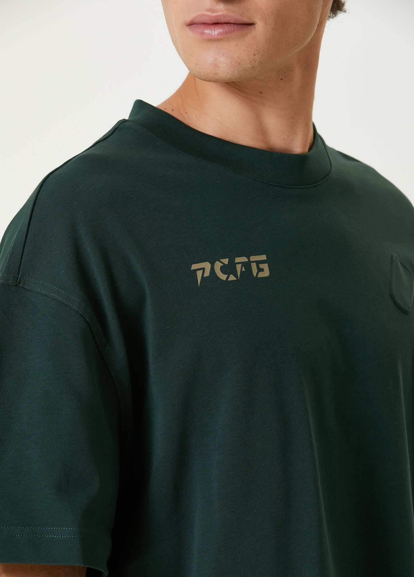 Boomerang Kabartma Detaylı Oversize Tişört