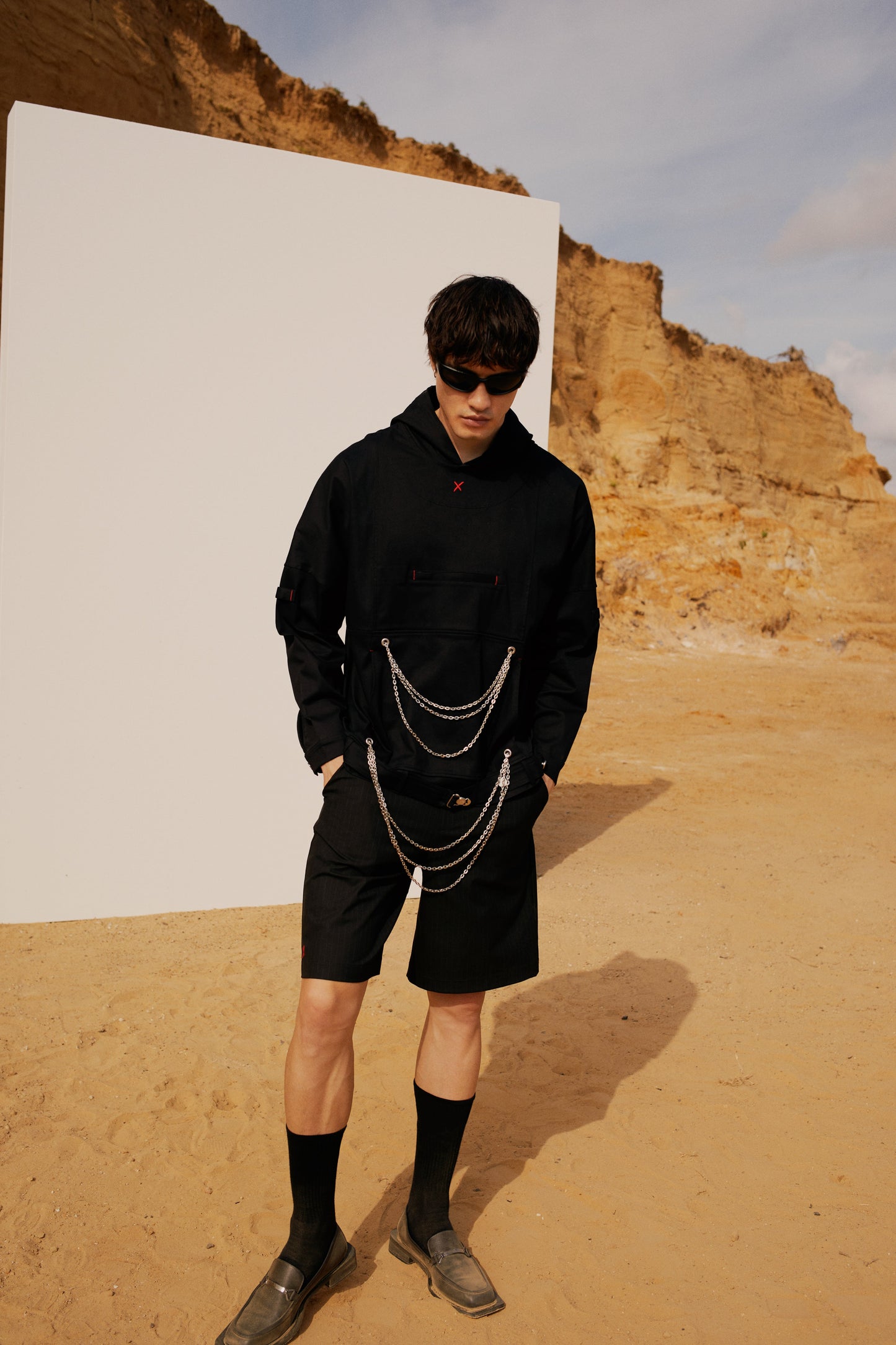 Free Heaven Zincir Detaylı Hoodie