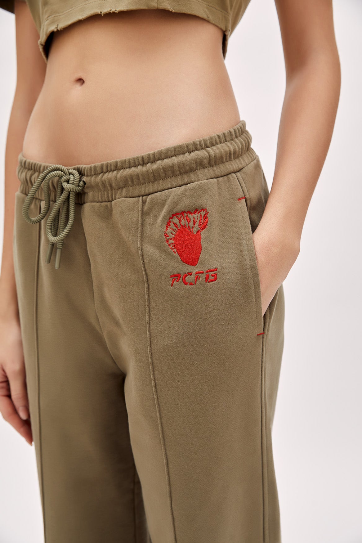 Boomerang Yırtık Detaylı Eşofman Altı