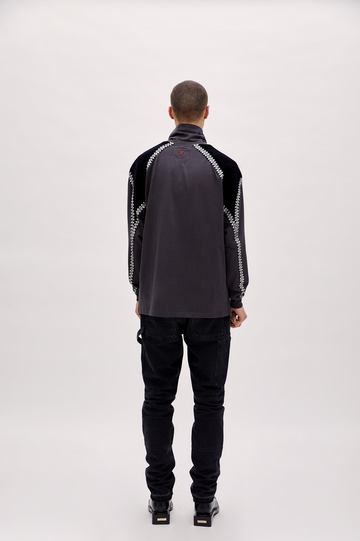 Boomerang High Neck Tee