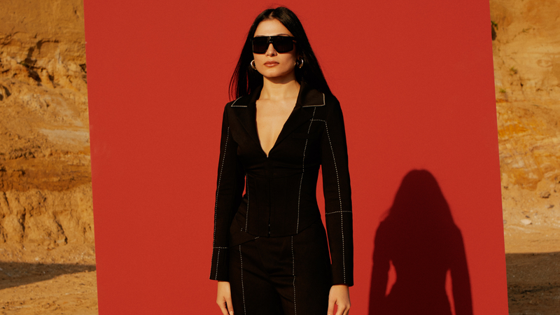 Kadın Takım Elbise Modelleri: Ofis İçin Şıklık