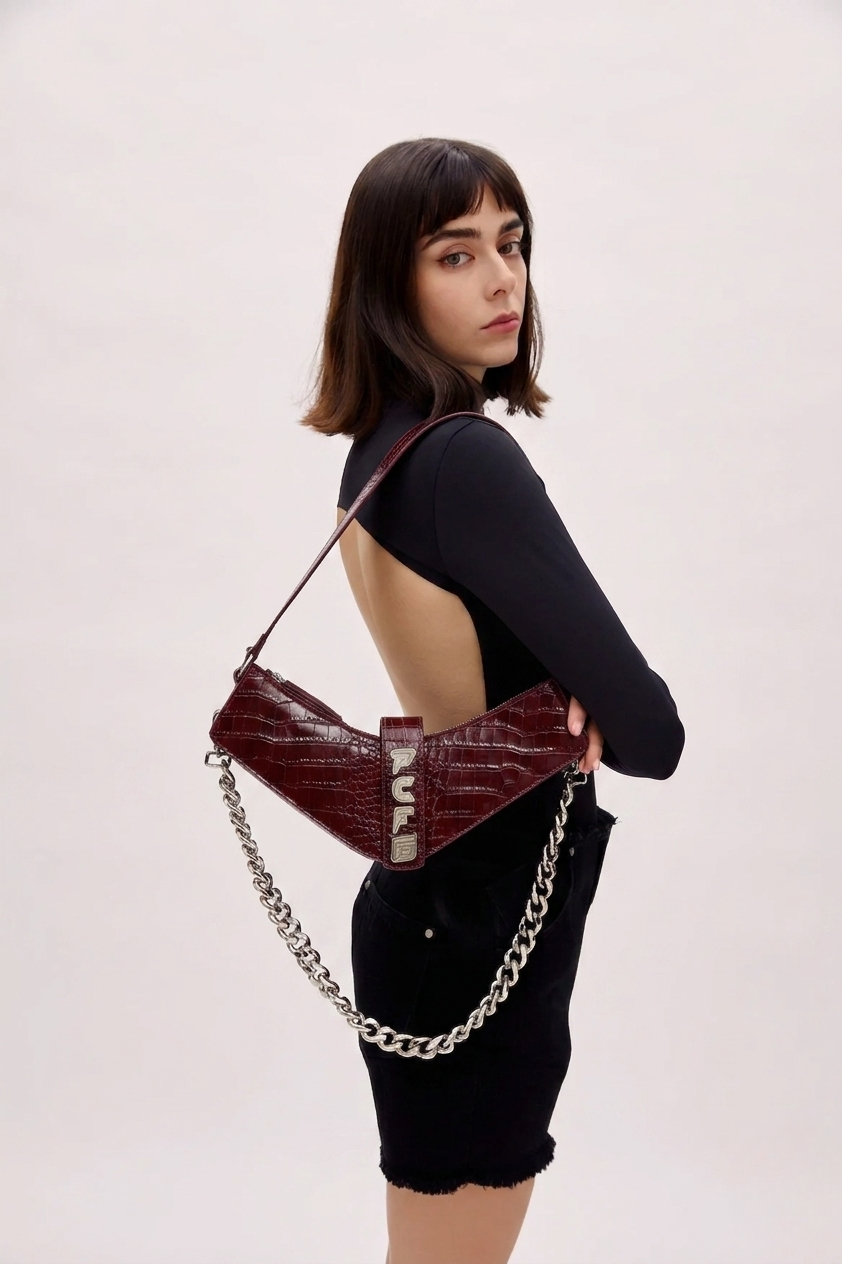 Bordo Boomerang Çanta