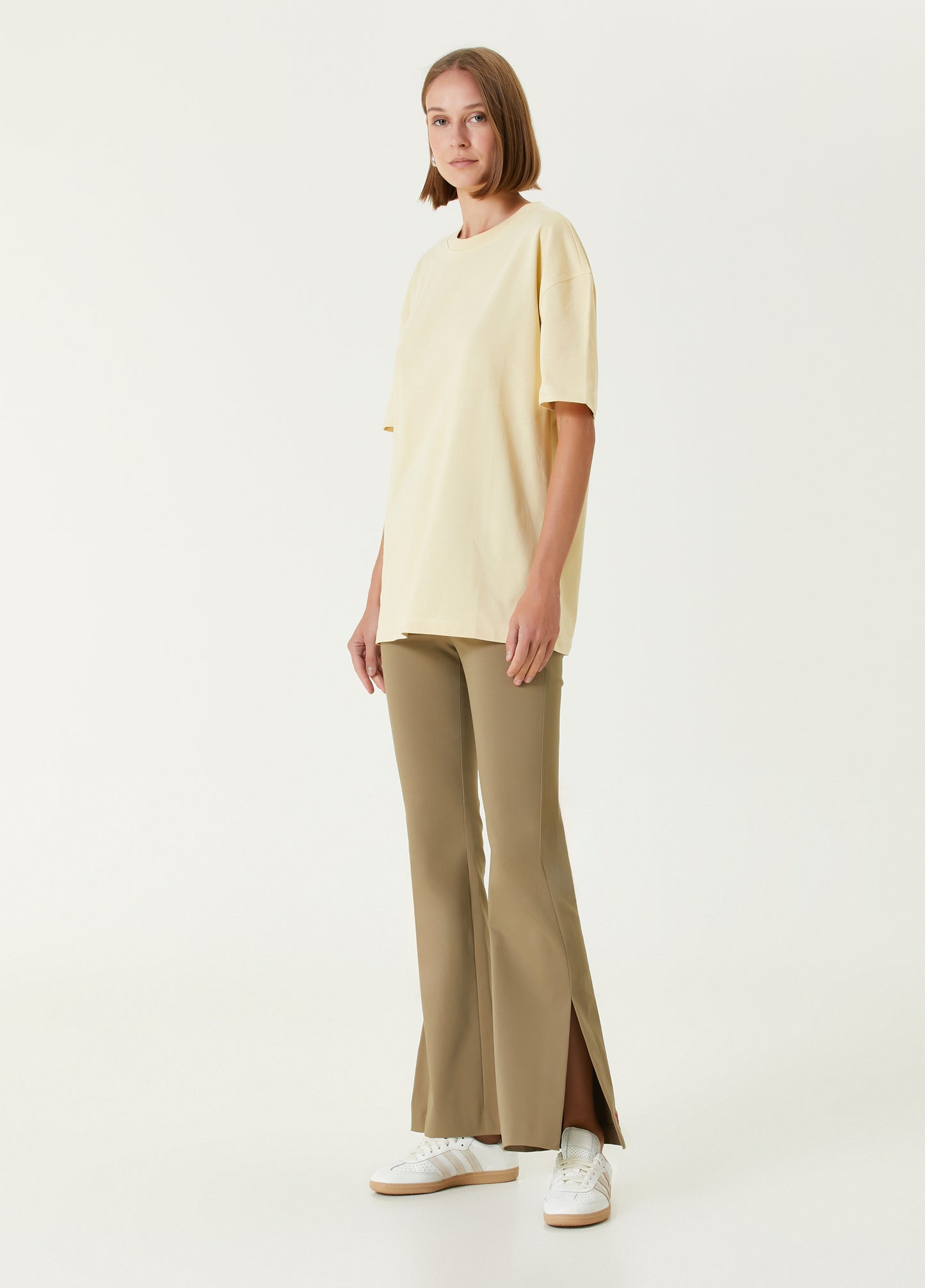 Boomerang Yırtık Detaylı Logolu Tişört