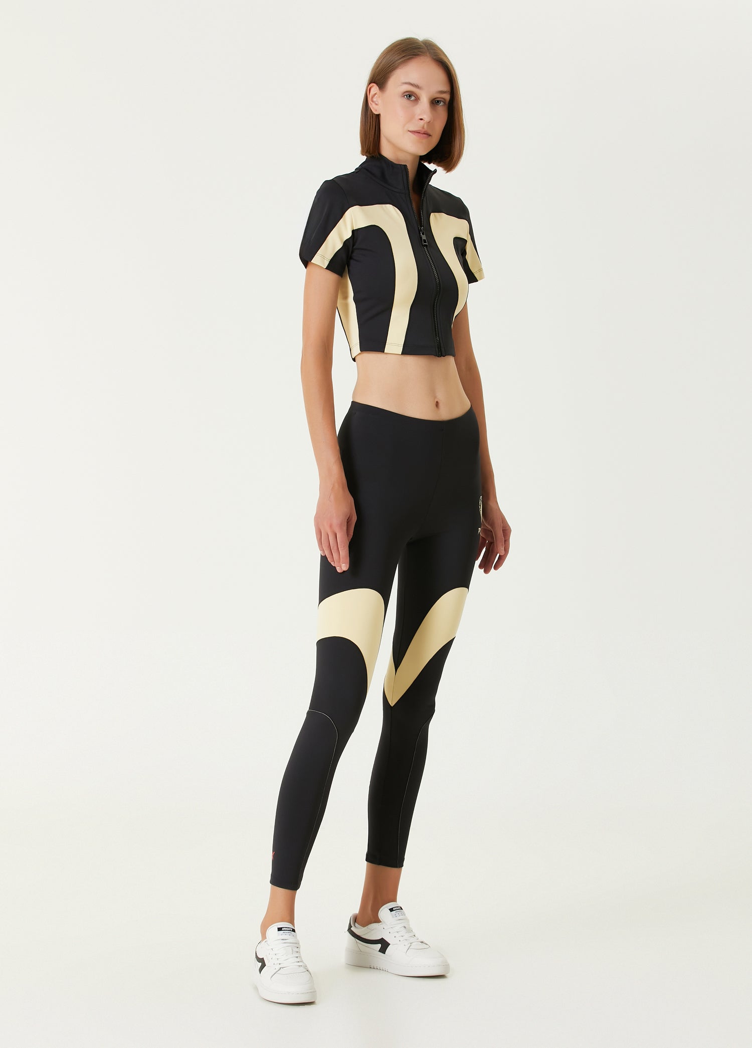 Boomerang Zip Up Top