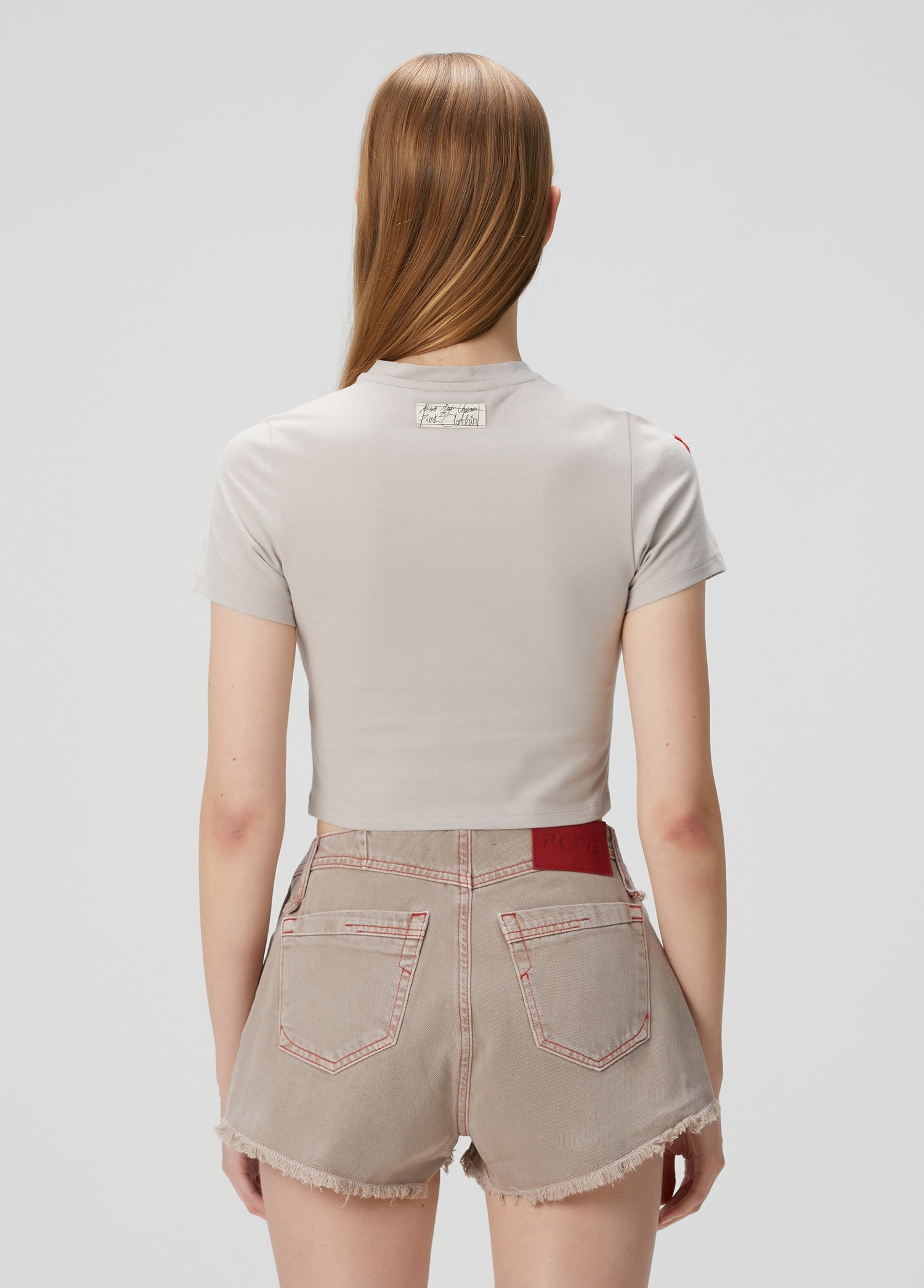 SLIM FIT CROP TEE