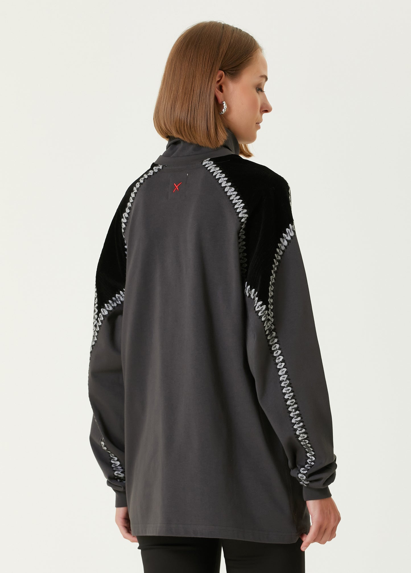 Boomerang Yüksek Yaka Tişört