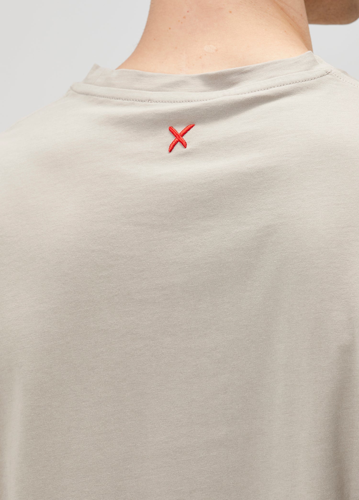 REGULAR FIT TSHIRT