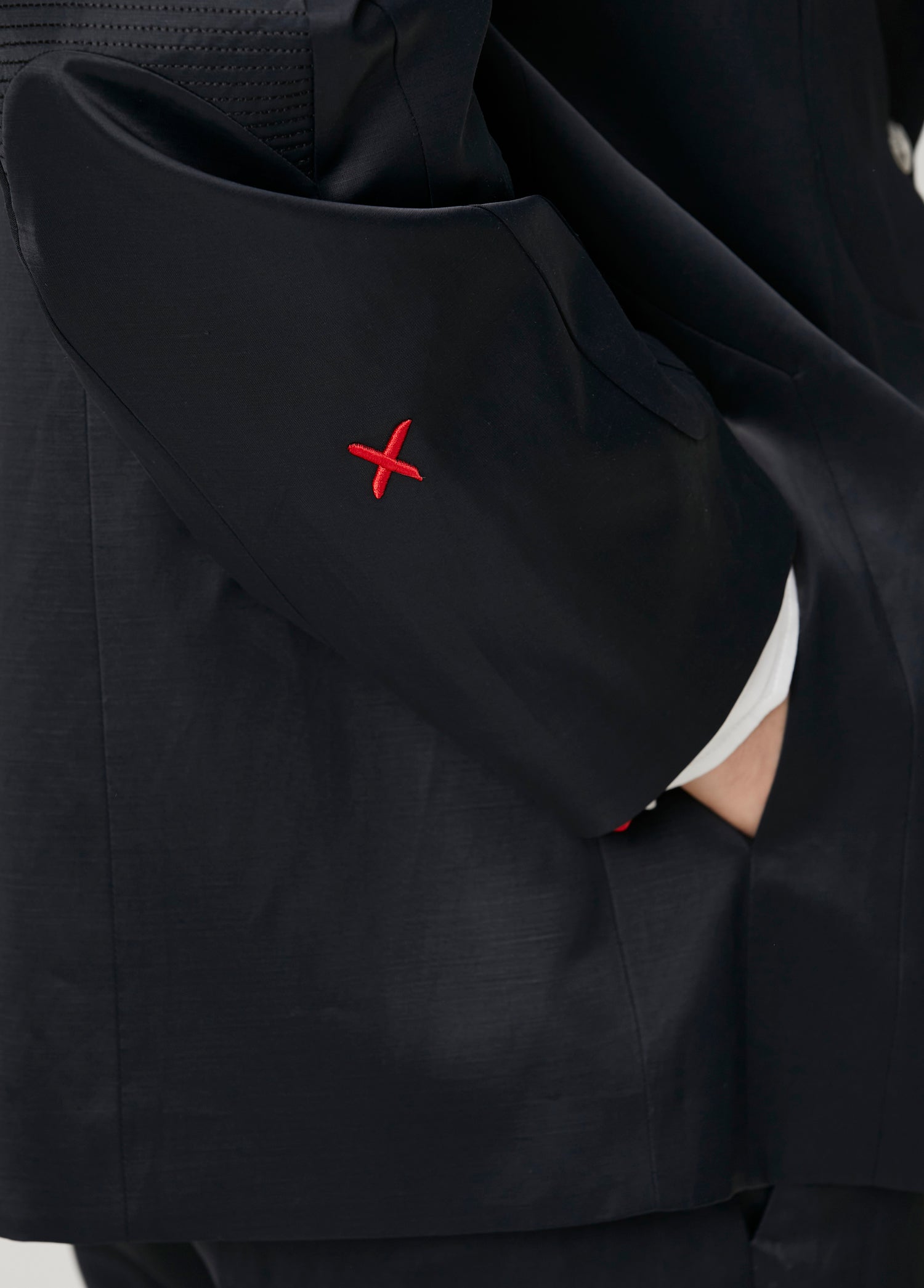 SHINY WOVEN BLAZER JACKET