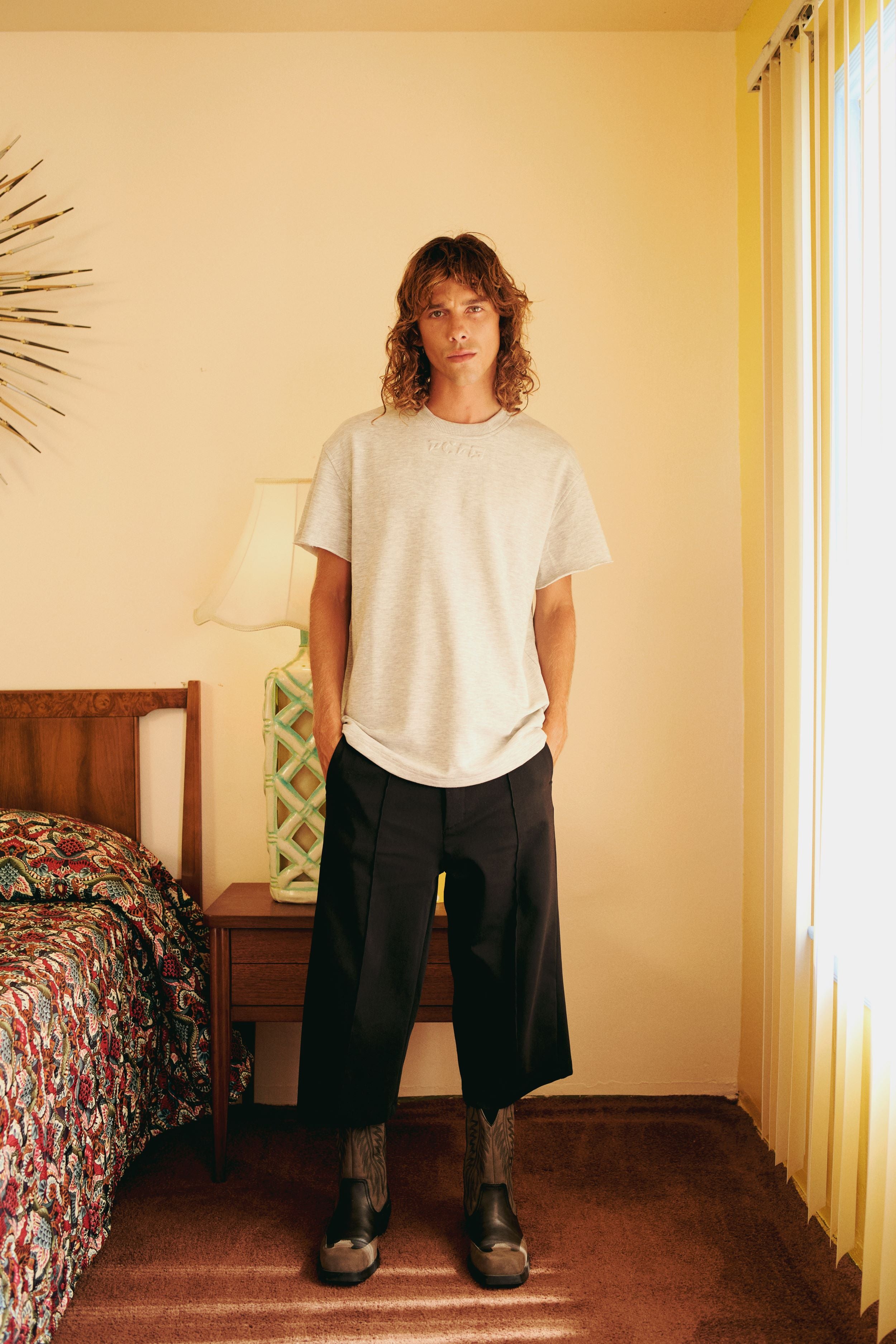 LIGHT GREY SHIRT WITH EMBOSS DETAIL