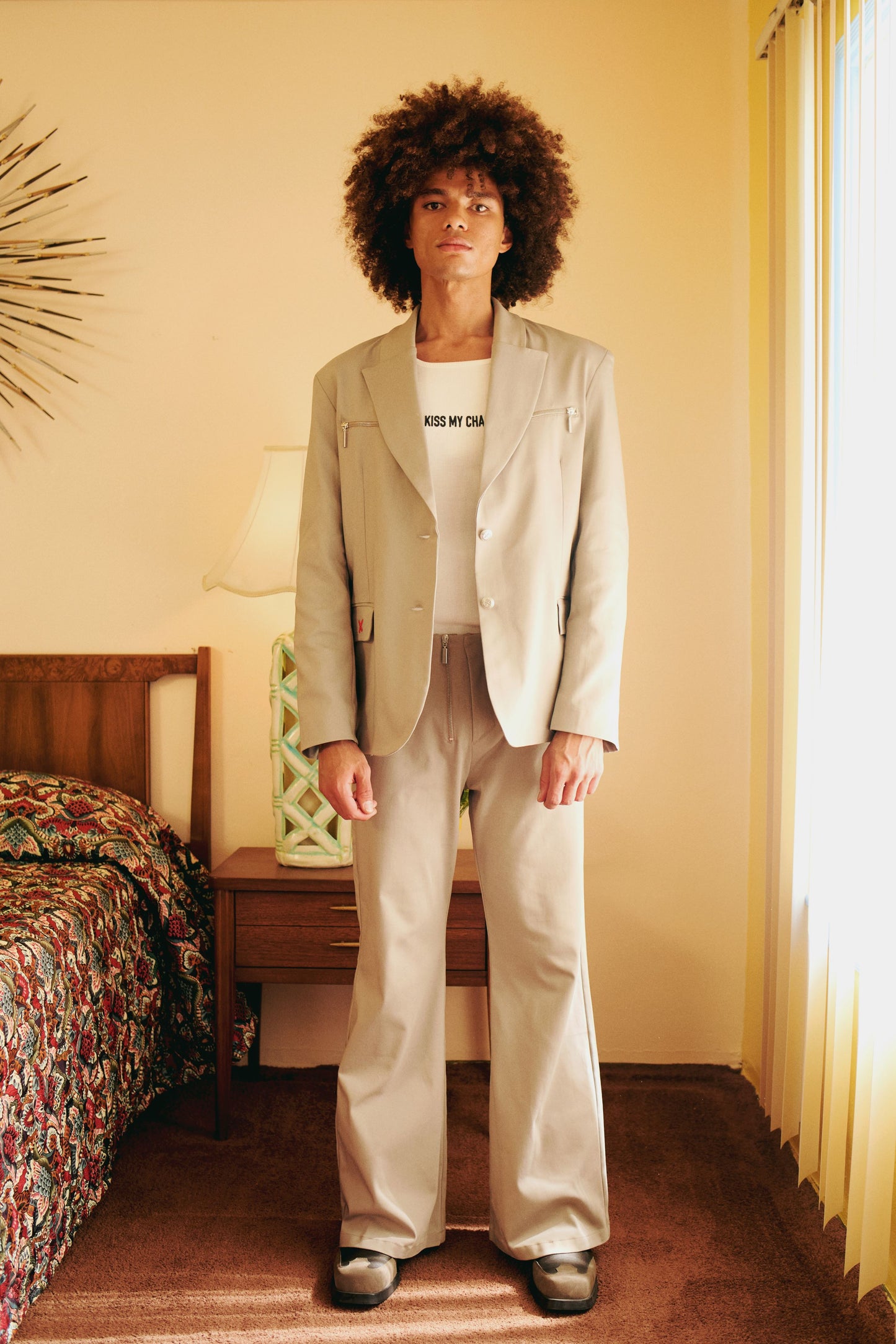 Day to Night in LA Regular Fit Dokuma Flare Pantolon