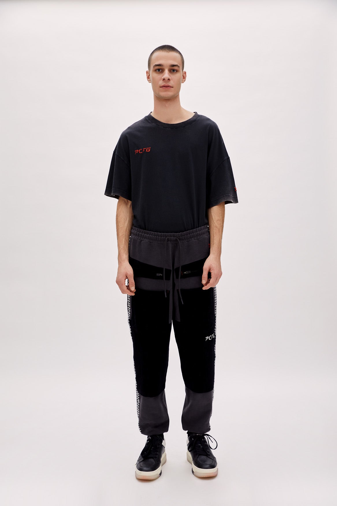 SWEAT PANT WITH POCKET DETAILS