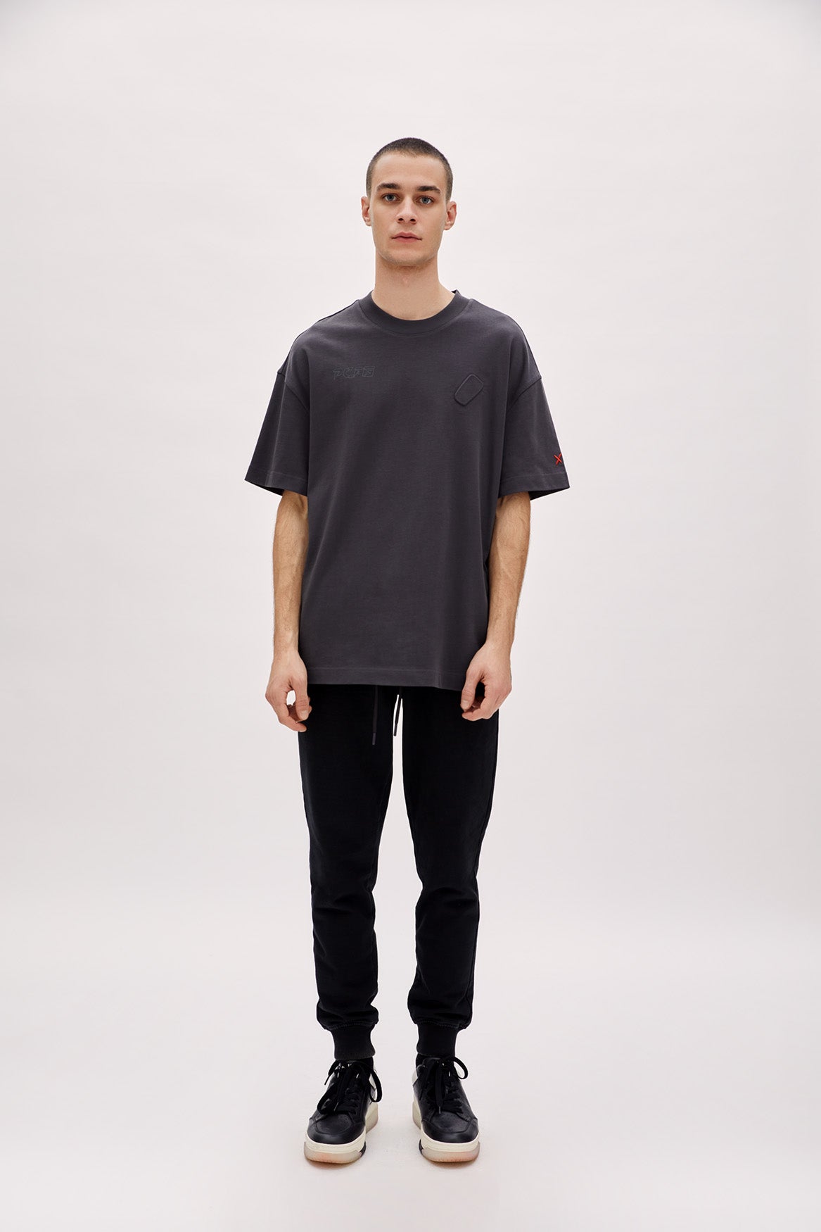 OVERSIZED TEE WITH EMBOSS DETAIL