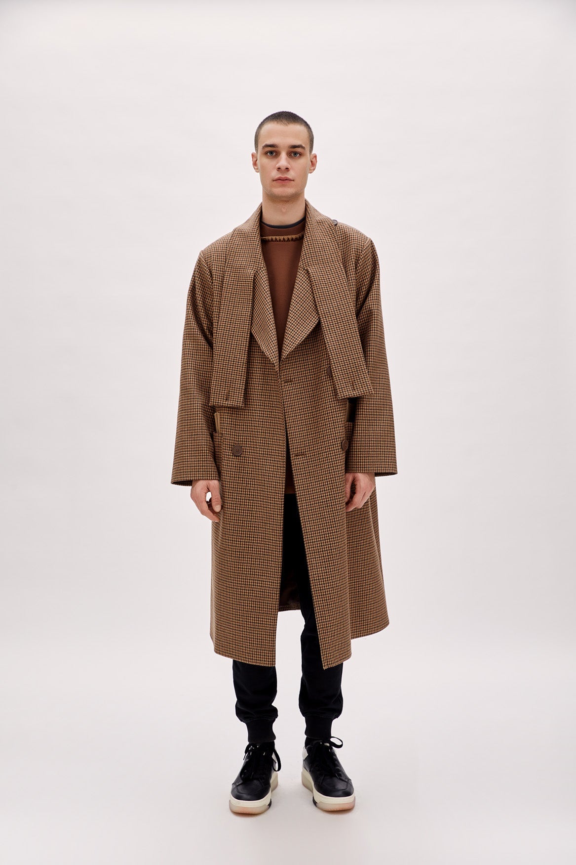 Boomerang Yün Kazayağı Desenli Uzun Kaban