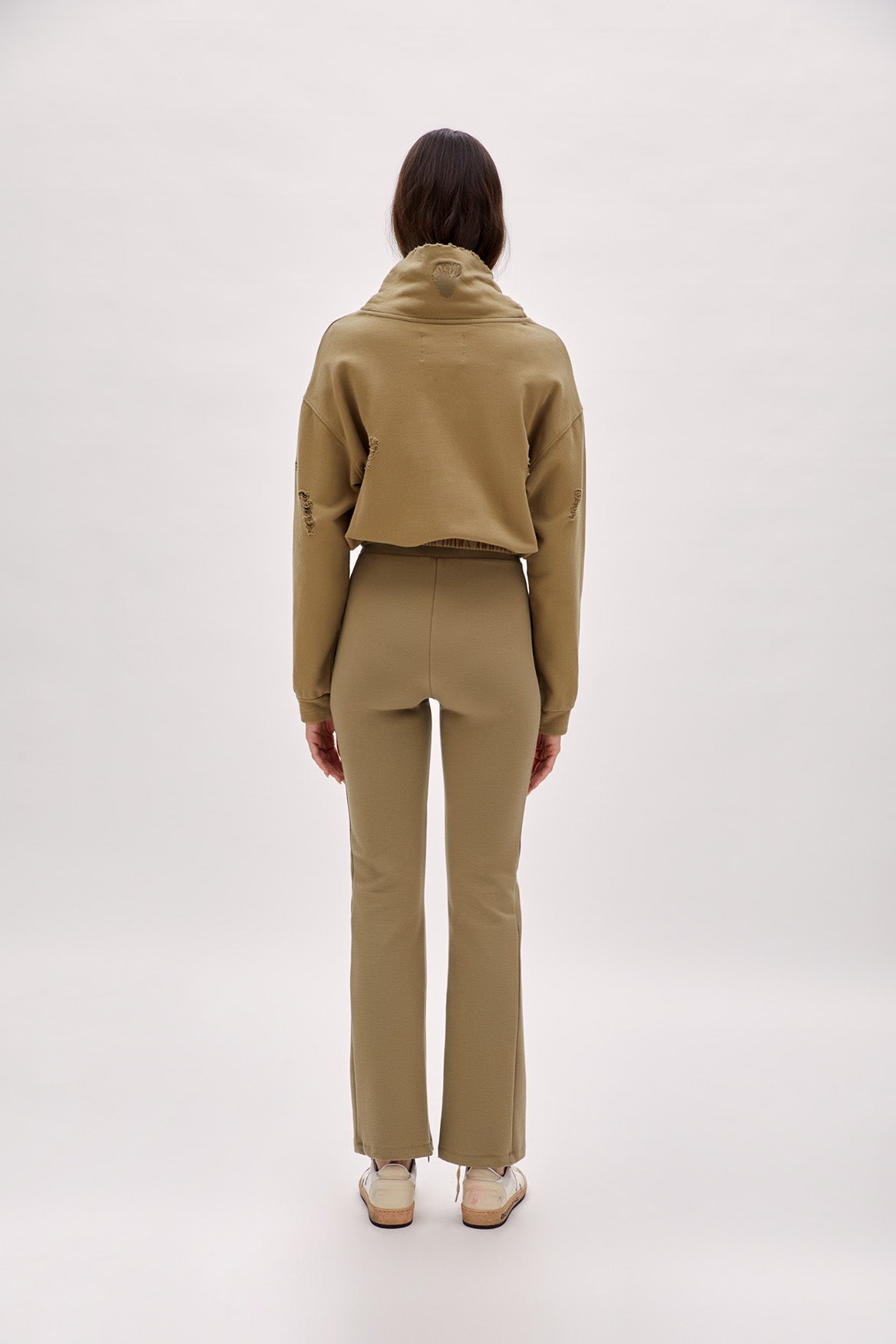 Boomerang Yırtık Detaylı Yüksek Yaka Sweatshirt