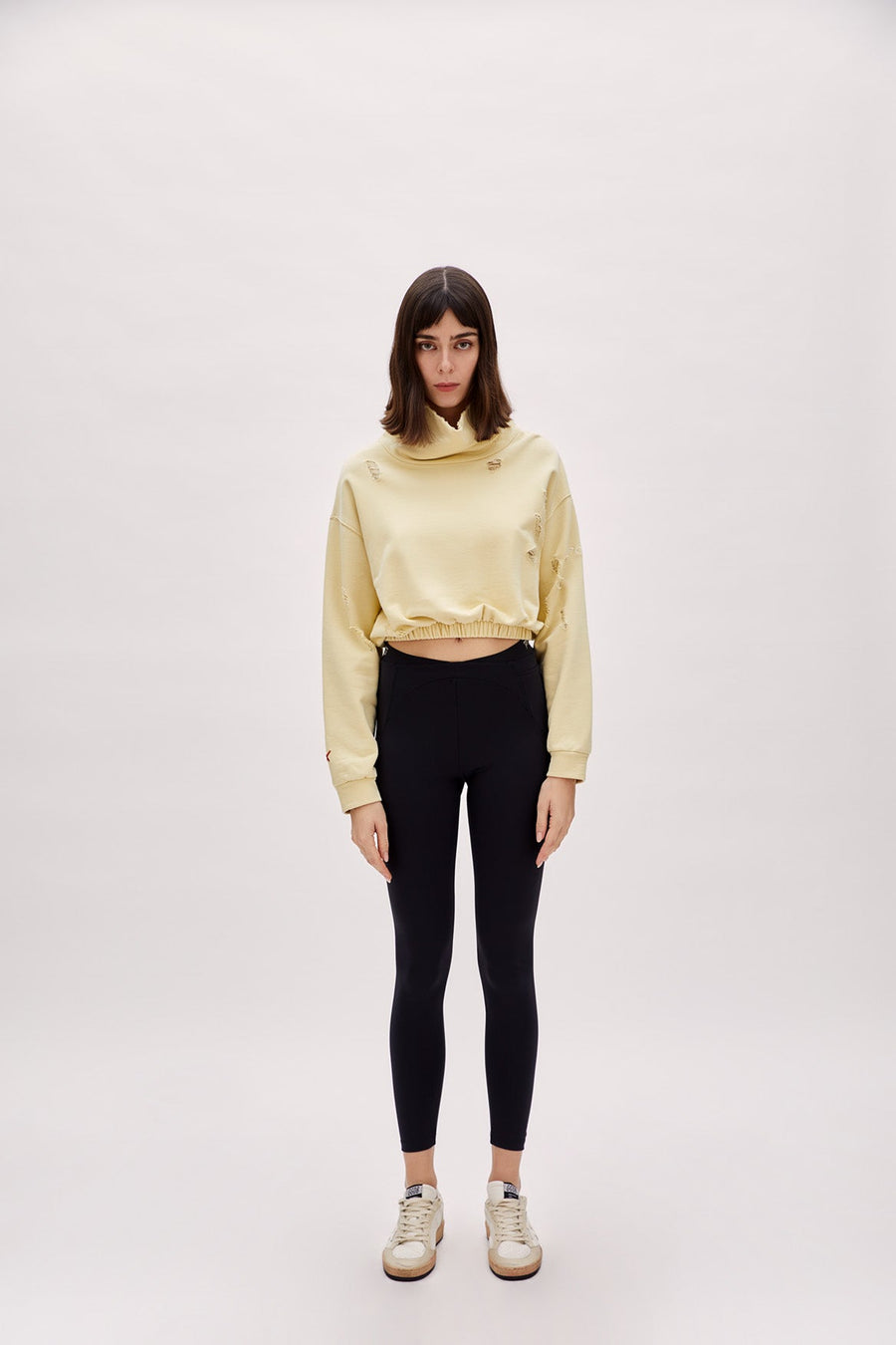 Boomerang Yırtık Detaylı Yüksek Yaka Sweatshirt