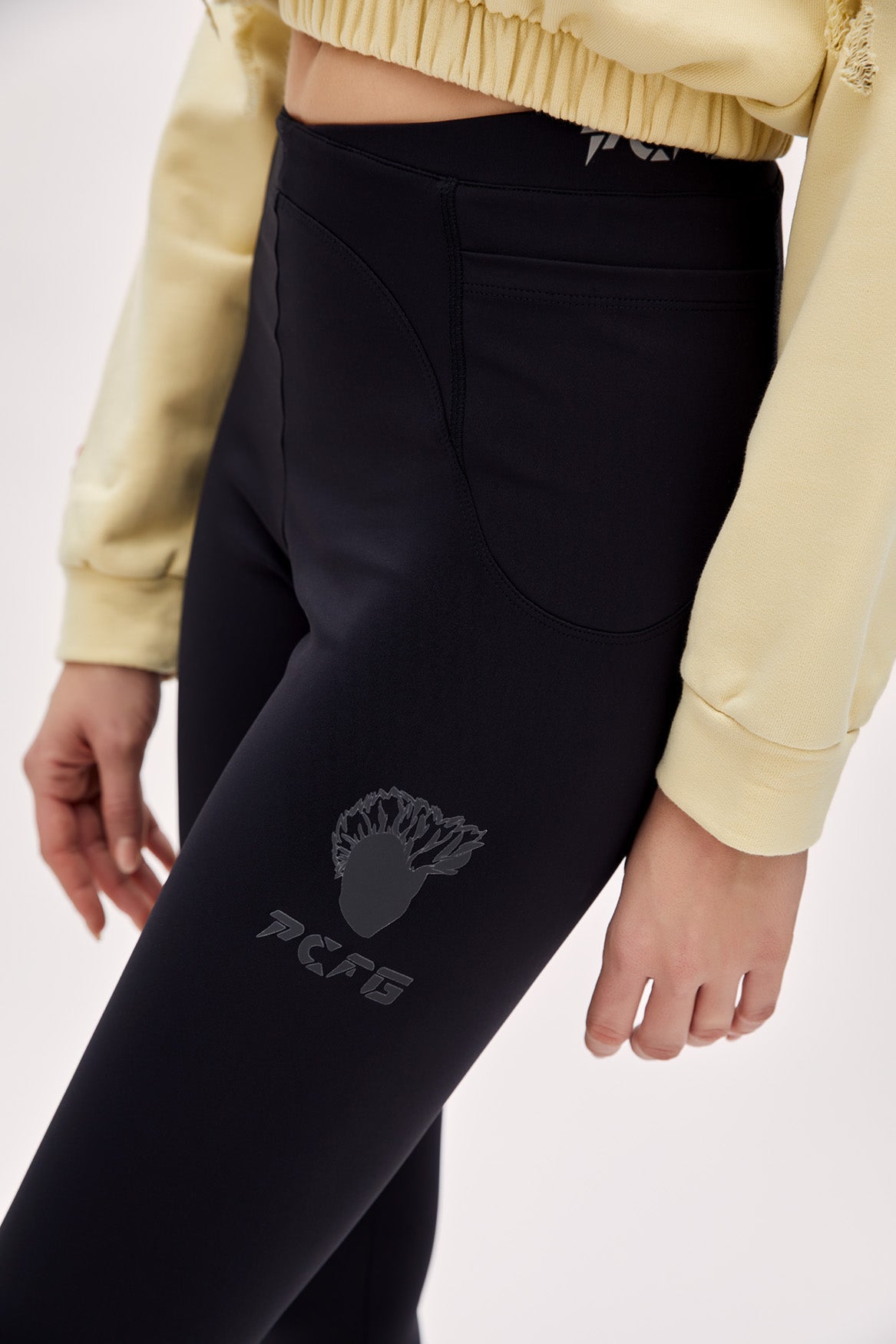 LEGGING WITH STITCH DETAIL